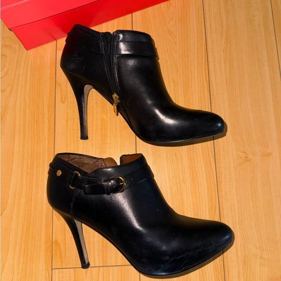 Ivanka Trump - black leather heeled booties. Size 8 - Picture 3 of 4